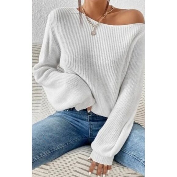 White Asymmetric Neck Lantern Sleeve Pullovers - Picture 3 of 4